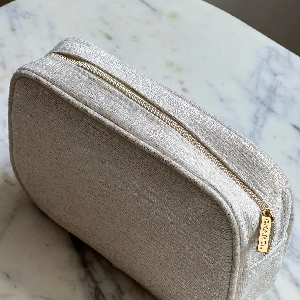 CHANEL 2023 Cosmetics Makeup Bag Pouch Tweed Limited Edition Holiday NEW BNIB - Picture 4 of 7